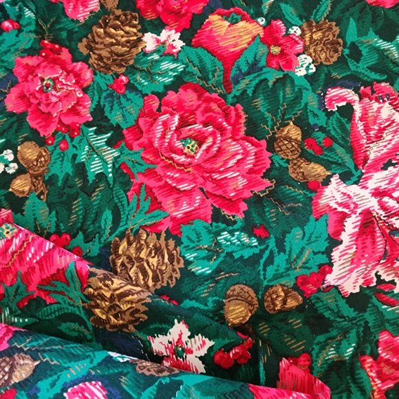 Red Green Floral Holly Pinecone Cotton Holiday Print Vintage Material - 72" x 42 - Picture 3 of 6